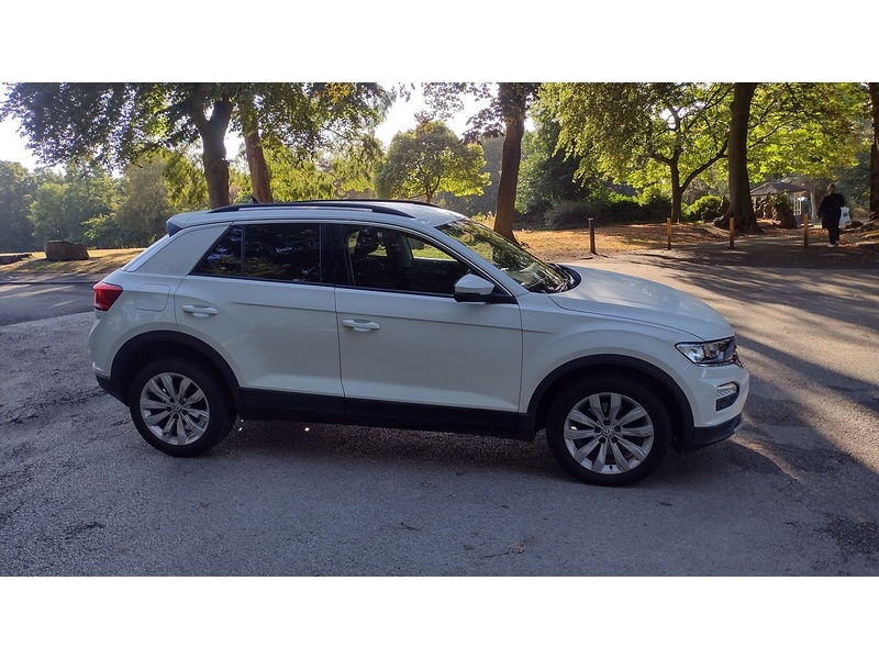 Volkswagen T-Roc TDI SE - U6385