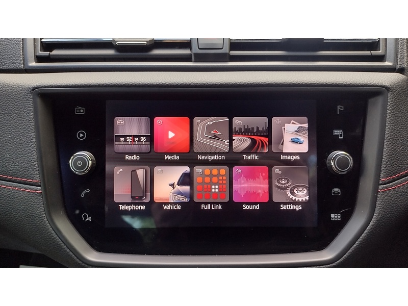 SEAT Arona TSI FR - U6397