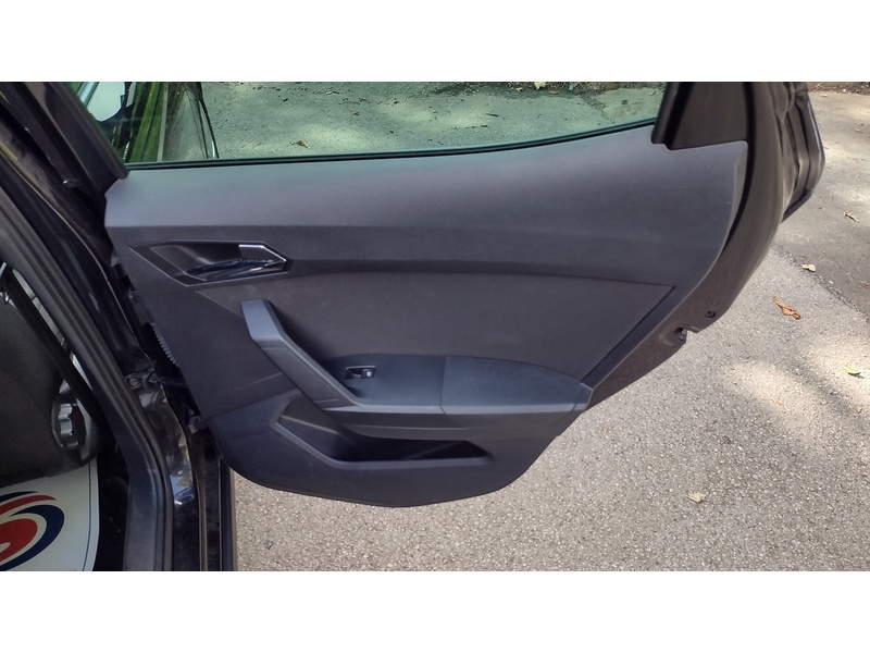 SEAT Arona TSI FR - U6397