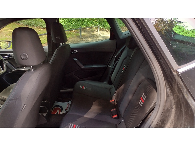 SEAT Arona TSI FR - U6397