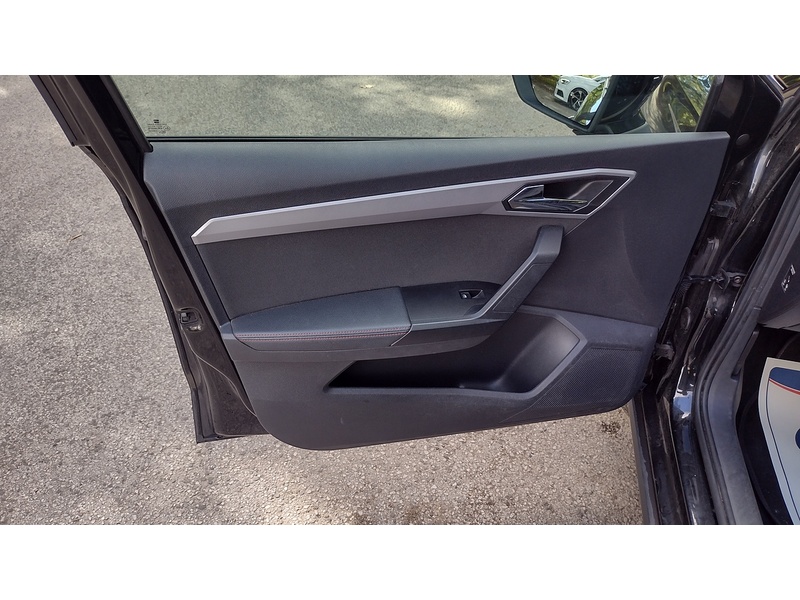 SEAT Arona TSI FR - U6397
