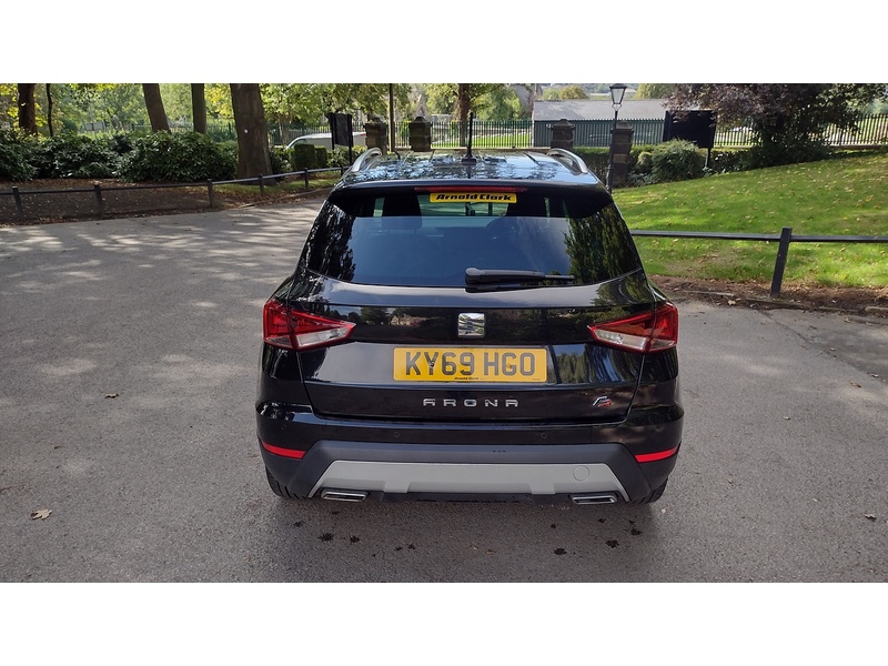 SEAT Arona TSI FR - U6397