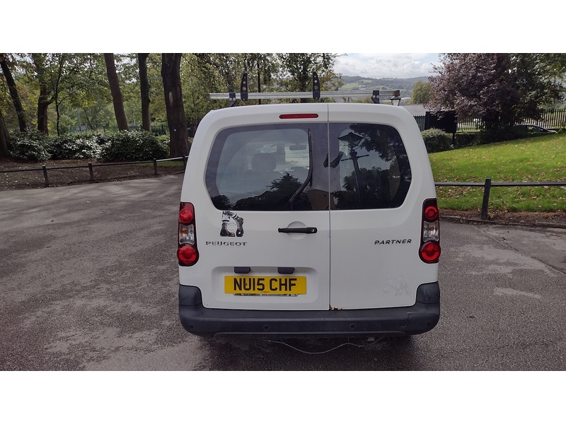 Peugeot Partner 1.6 HDi S Crew Van 4dr Diesel Manual L2 H1 (147 g/km, 90 bhp) - U6403