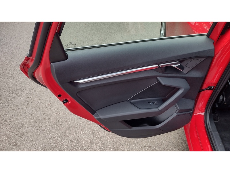 Audi A3 TFSIe Sport - U6408