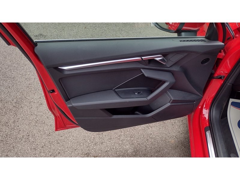 Audi A3 TFSIe Sport - U6408