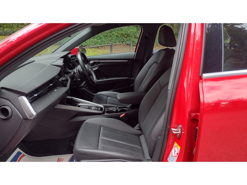 Audi A3 TFSIe Sport - U6408