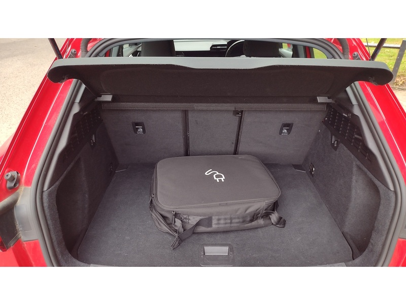 Audi A3 TFSIe Sport - U6408