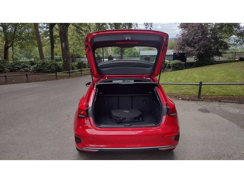 Audi A3 TFSIe Sport - U6408