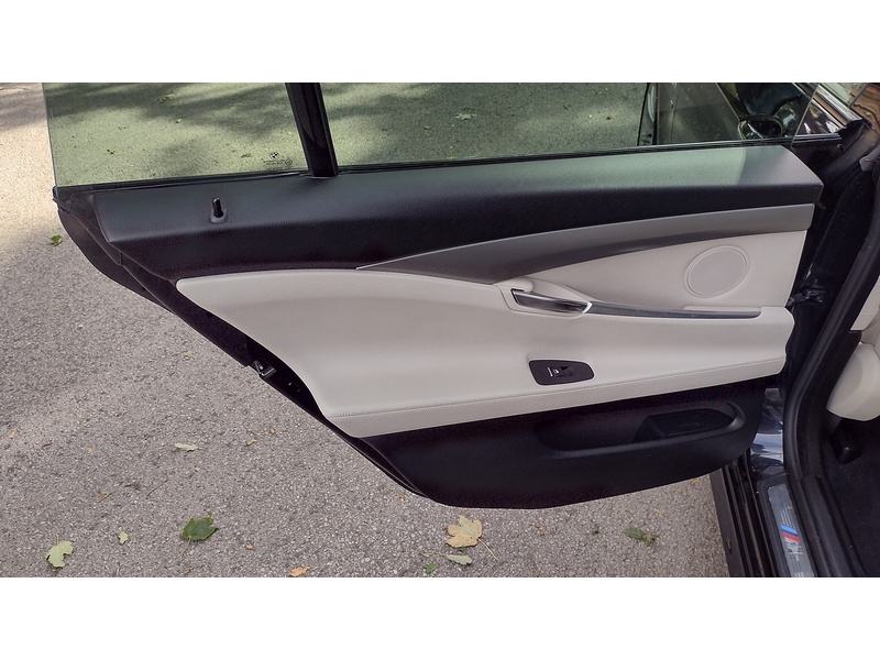 BMW 5 Series Gran Turismo 520d M Sport - U6414