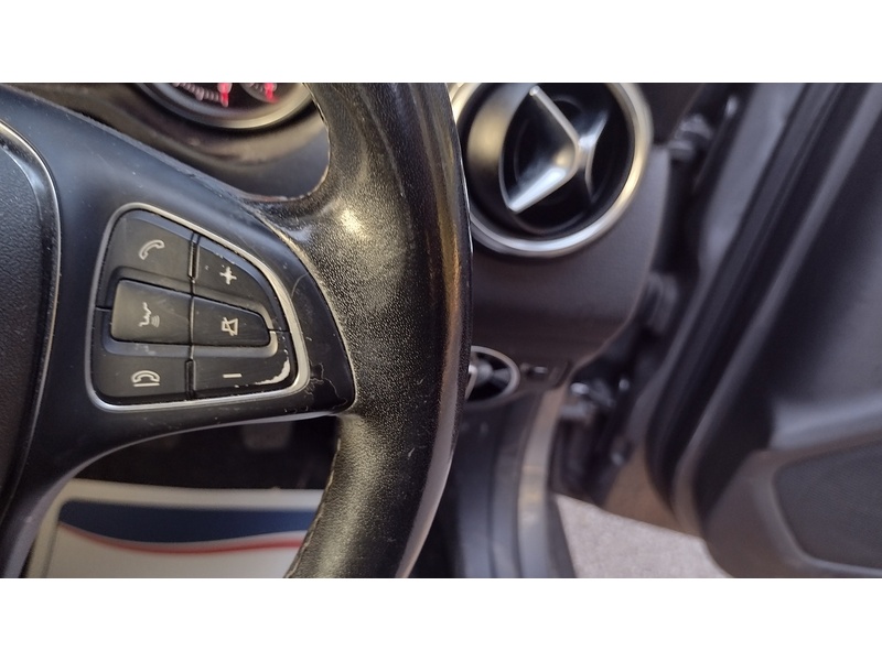 Mercedes-Benz GLA GLA200 SE - U6424
