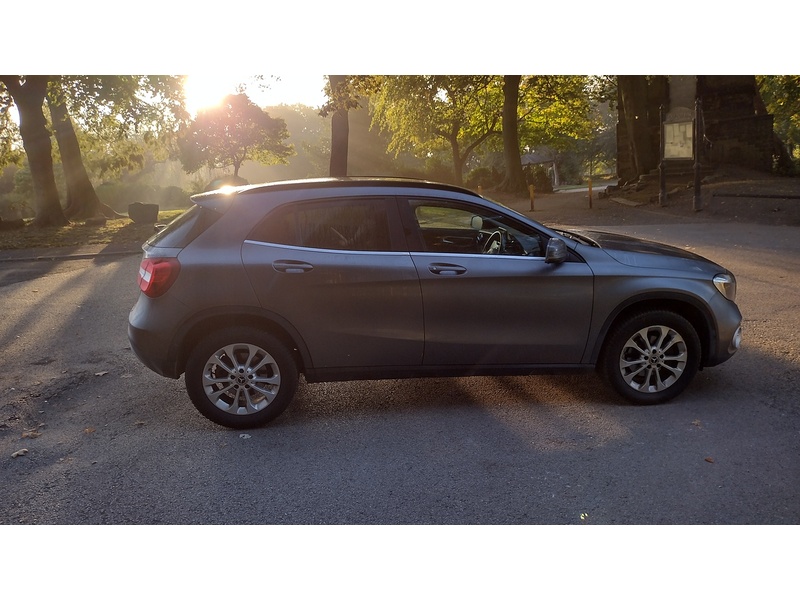Mercedes-Benz GLA GLA200 SE - U6424