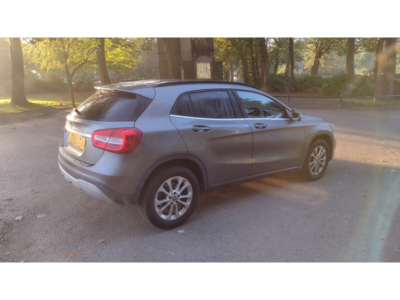 Mercedes-Benz GLA GLA200 SE - U6424