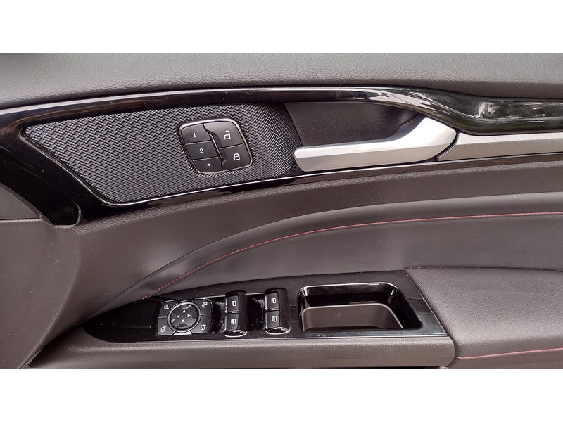 Ford Mondeo TiVCT ST-Line Edition - U6433