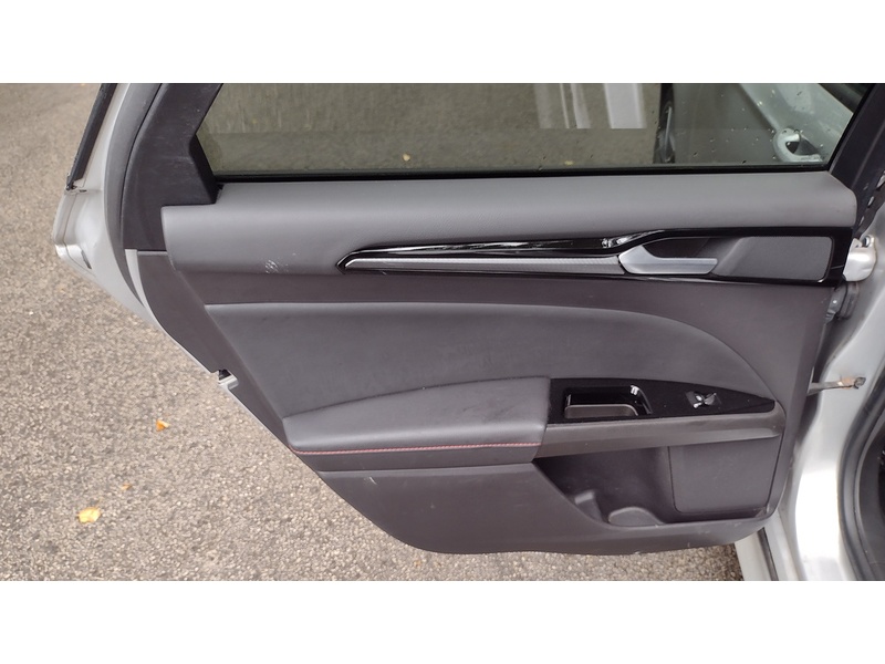 Ford Mondeo TiVCT ST-Line Edition - U6433