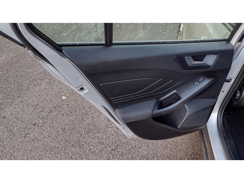 Ford Focus EcoBlue Titanium Style - U6444
