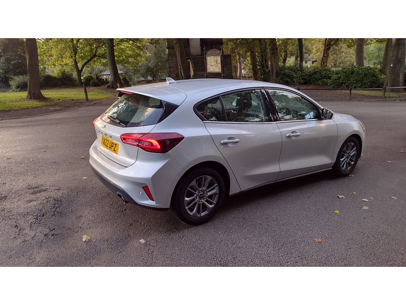 Ford Focus EcoBlue Titanium Style - U6444