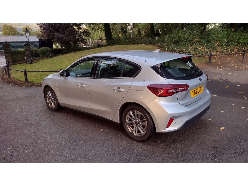 Ford Focus EcoBlue Titanium Style - U6444