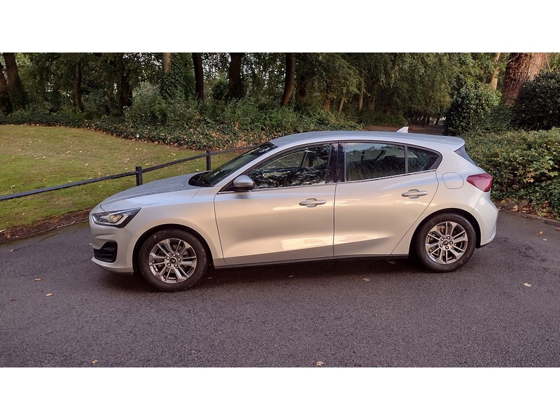 Ford Focus EcoBlue Titanium Style - U6444