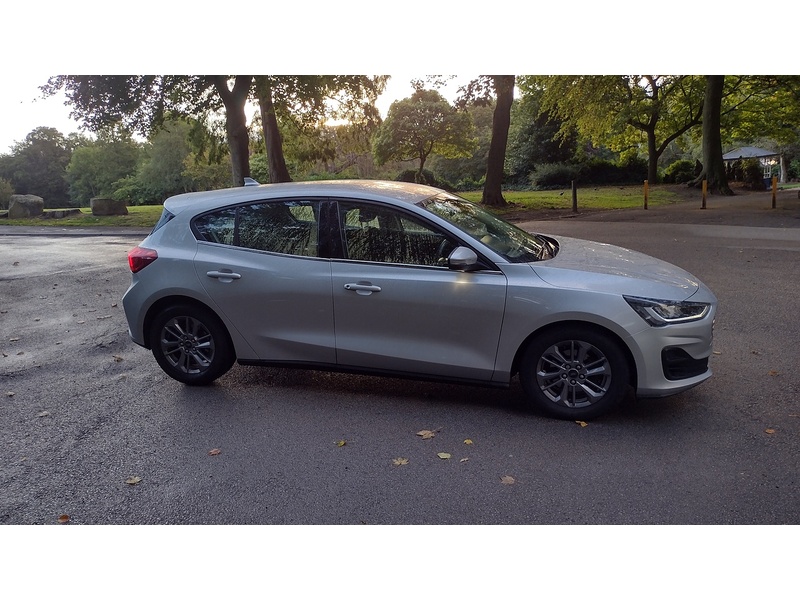Ford Focus EcoBlue Titanium Style - U6444