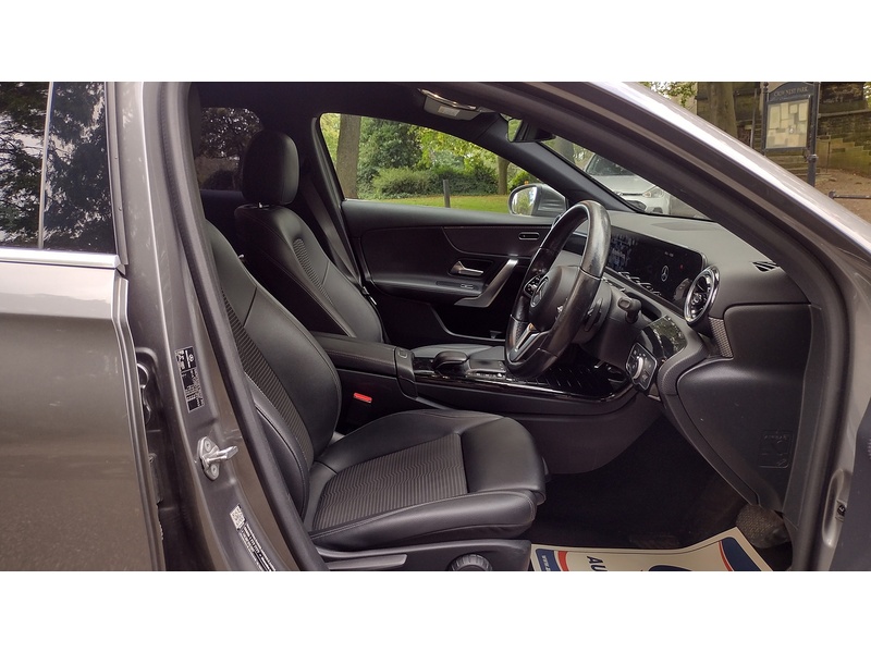 Mercedes-Benz A Class A200d Sport - U6446