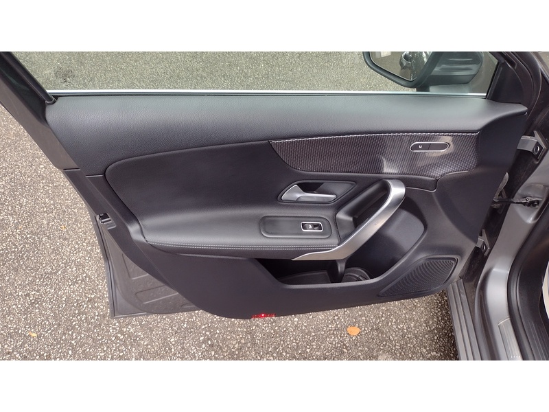 Mercedes-Benz A Class A200d Sport - U6446