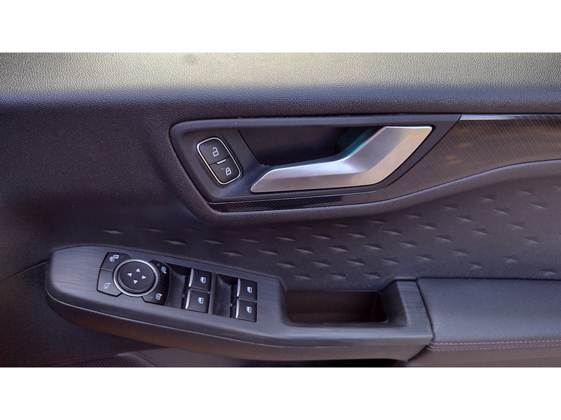 Ford Kuga EcoBlue ST-Line X Edition - U6453