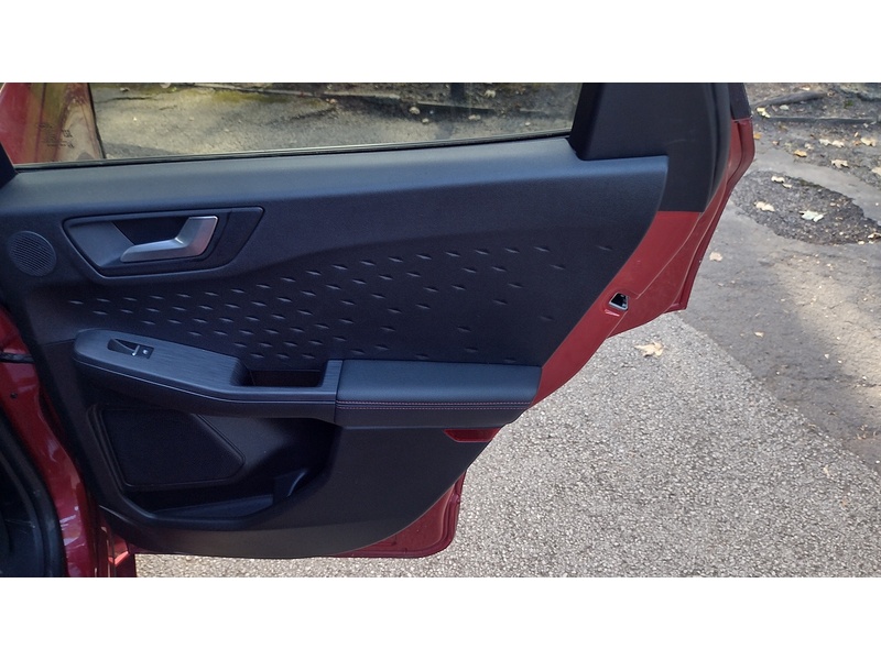 Ford Kuga EcoBlue ST-Line X Edition - U6453
