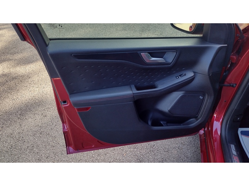 Ford Kuga EcoBlue ST-Line X Edition - U6453