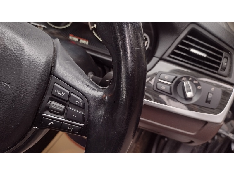 BMW 5 Series 520d Luxury - U6459