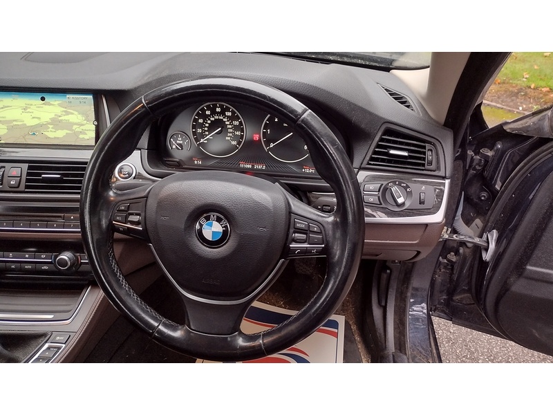 BMW 5 Series 520d Luxury - U6459
