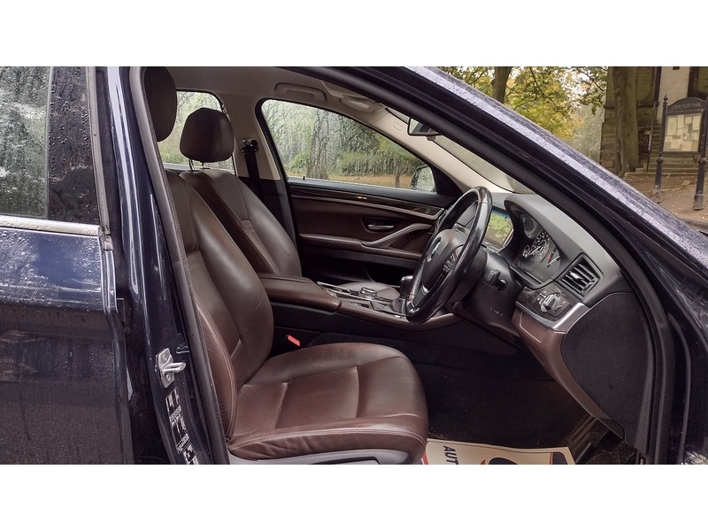 BMW 5 Series 520d Luxury - U6459