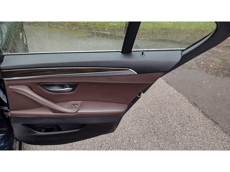 BMW 5 Series 520d Luxury - U6459