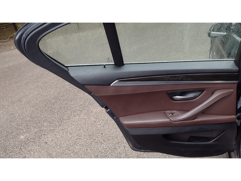 BMW 5 Series 520d Luxury - U6459