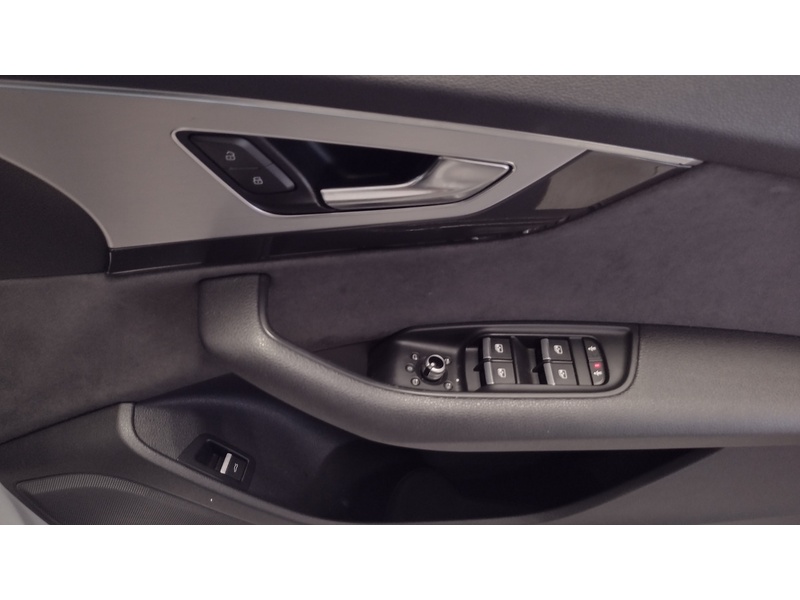 Audi Q7 TDI V6 S line - U6464
