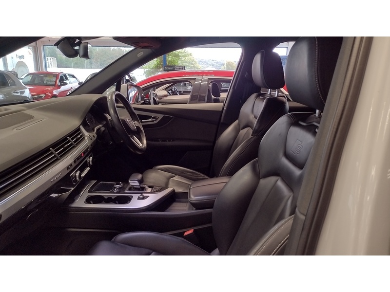 Audi Q7 TDI V6 S line - U6464