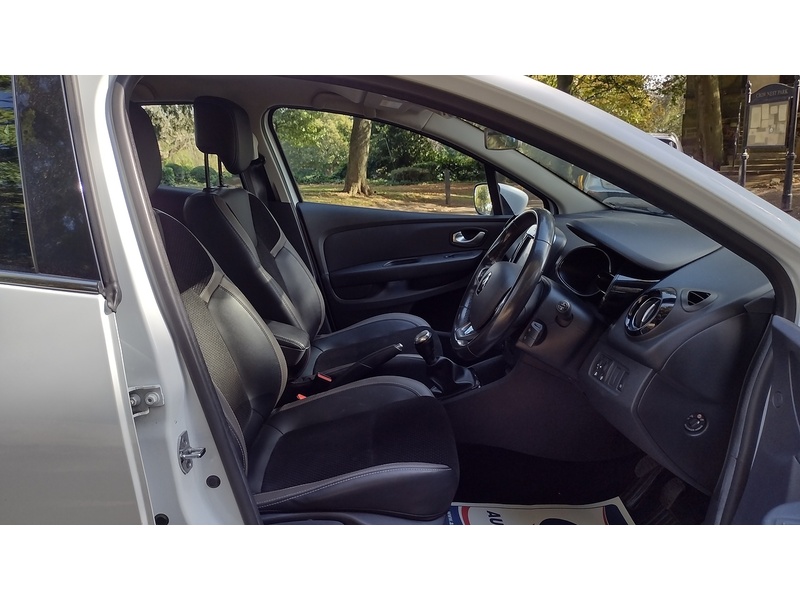 Renault Clio dCi Dynamique S Nav - U6467