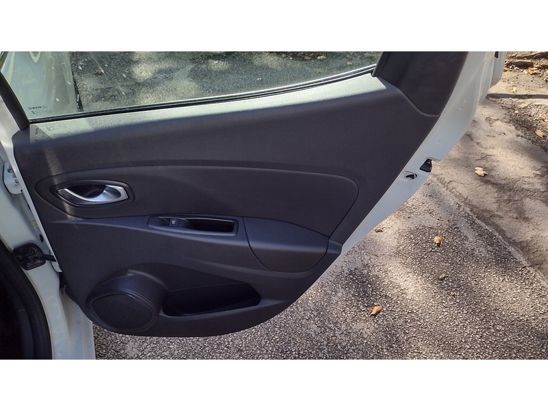 Renault Clio dCi Dynamique S Nav - U6467