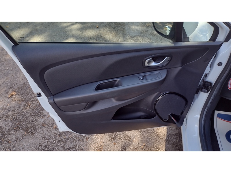 Renault Clio dCi Dynamique S Nav - U6467