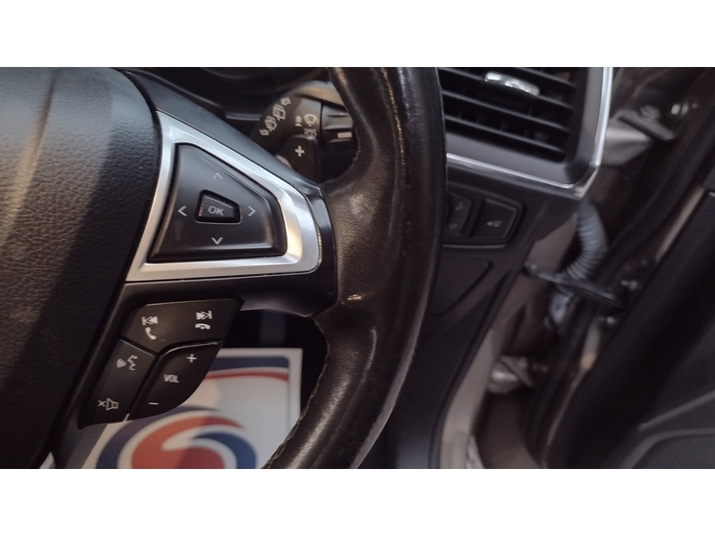 Ford S-Max EcoBlue Titanium - U6468