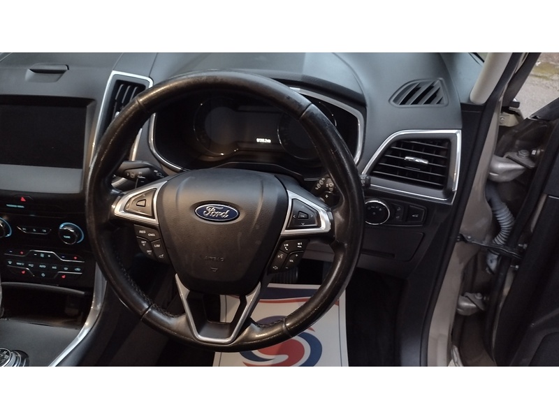Ford S-Max EcoBlue Titanium - U6468