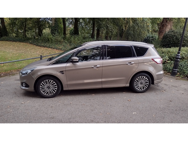 Ford S-Max EcoBlue Titanium - U6468