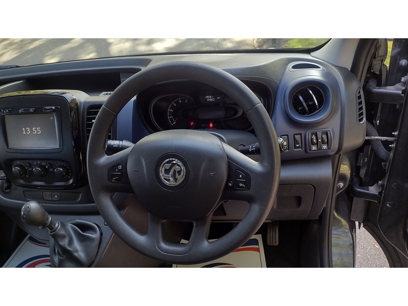 Vauxhall Vivaro 1.6 CDTi 2900 Combi Van Double Cab 5dr Diesel Manual L2 H1 Euro 6 (s/s) (9 Seat) (120 ps) - U6472