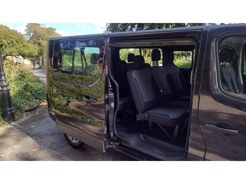 Vauxhall Vivaro 1.6 CDTi 2900 Combi Van Double Cab 5dr Diesel Manual L2 H1 Euro 6 (s/s) (9 Seat) (120 ps) - U6472