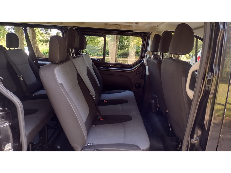 Vauxhall Vivaro 1.6 CDTi 2900 Combi Van Double Cab 5dr Diesel Manual L2 H1 Euro 6 (s/s) (9 Seat) (120 ps) - U6472