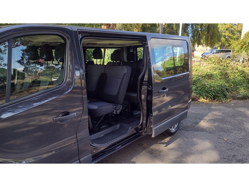 Vauxhall Vivaro 1.6 CDTi 2900 Combi Van Double Cab 5dr Diesel Manual L2 H1 Euro 6 (s/s) (9 Seat) (120 ps) - U6472