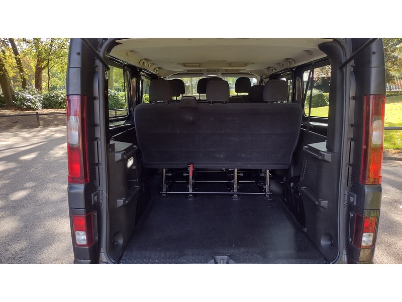 Vauxhall Vivaro 1.6 CDTi 2900 Combi Van Double Cab 5dr Diesel Manual L2 H1 Euro 6 (s/s) (9 Seat) (120 ps) - U6472