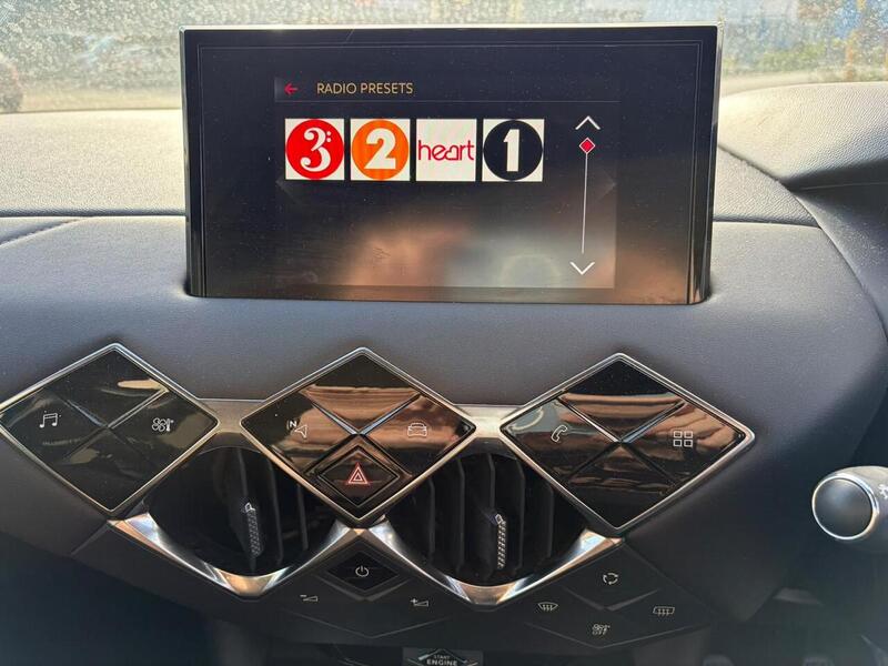 DS AUTOMOBILES DS 3 CROSSBACK PureTech Bastille - U6479