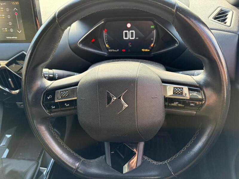 DS AUTOMOBILES DS 3 CROSSBACK PureTech Bastille - U6479