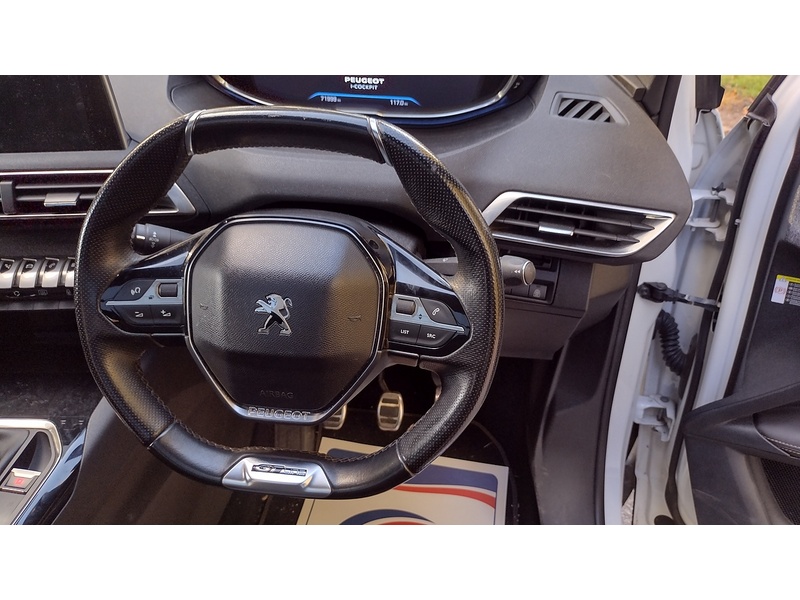 Peugeot 3008 PureTech GT Line - U6482