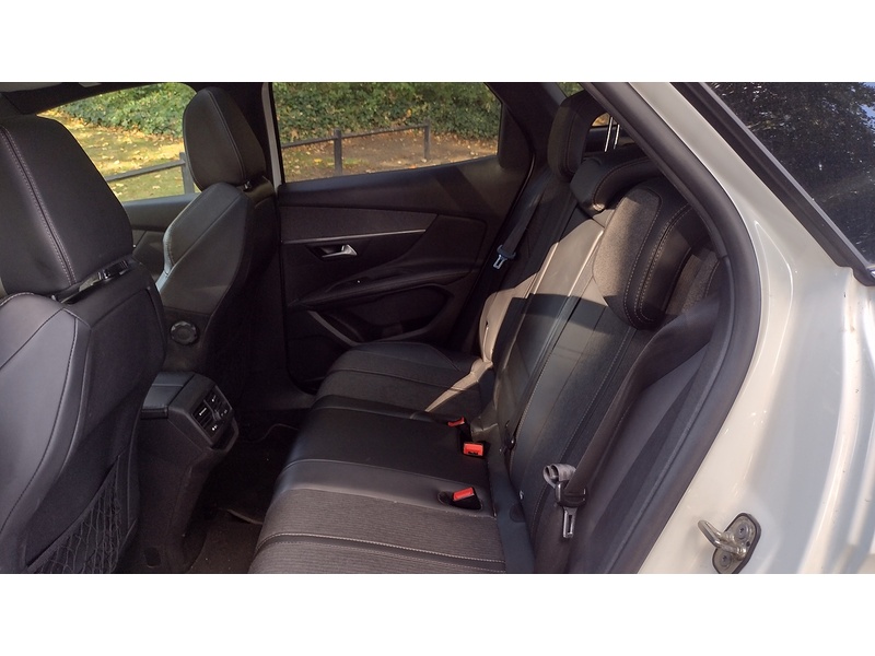 Peugeot 3008 PureTech GT Line - U6482